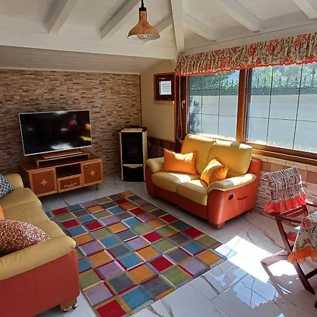 Villino Fatima לינה וארוחת בוקר קרוטונה