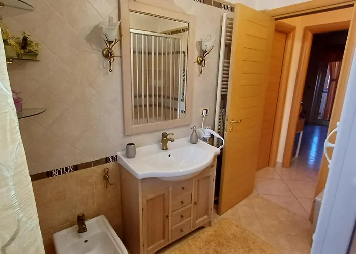 Villino Fatima Alojamento de Acomodação e Pequeno-almoço Crotone